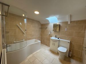 Family Bathroom- click for photo gallery